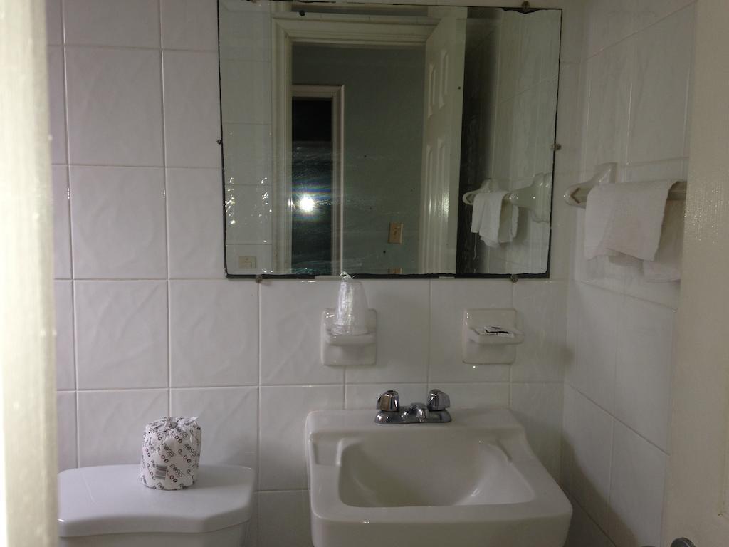 Palacio Inn Motel Miami Springs Pokoj fotografie
